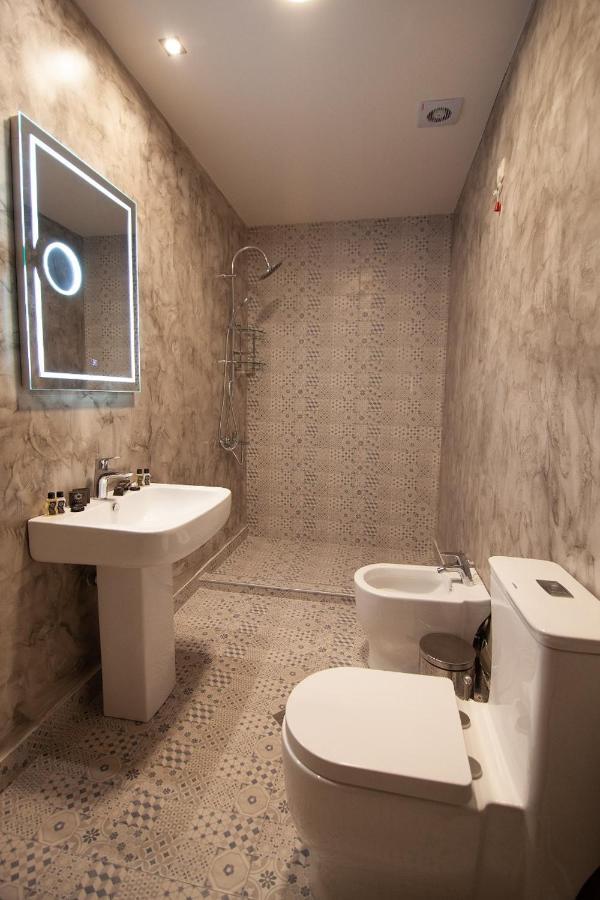 Casta Diva Hotel Korce Exterior photo