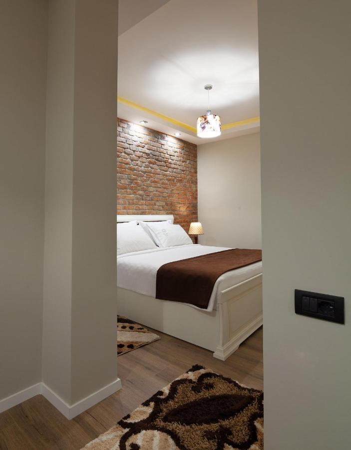 Casta Diva Hotel Korce Exterior photo