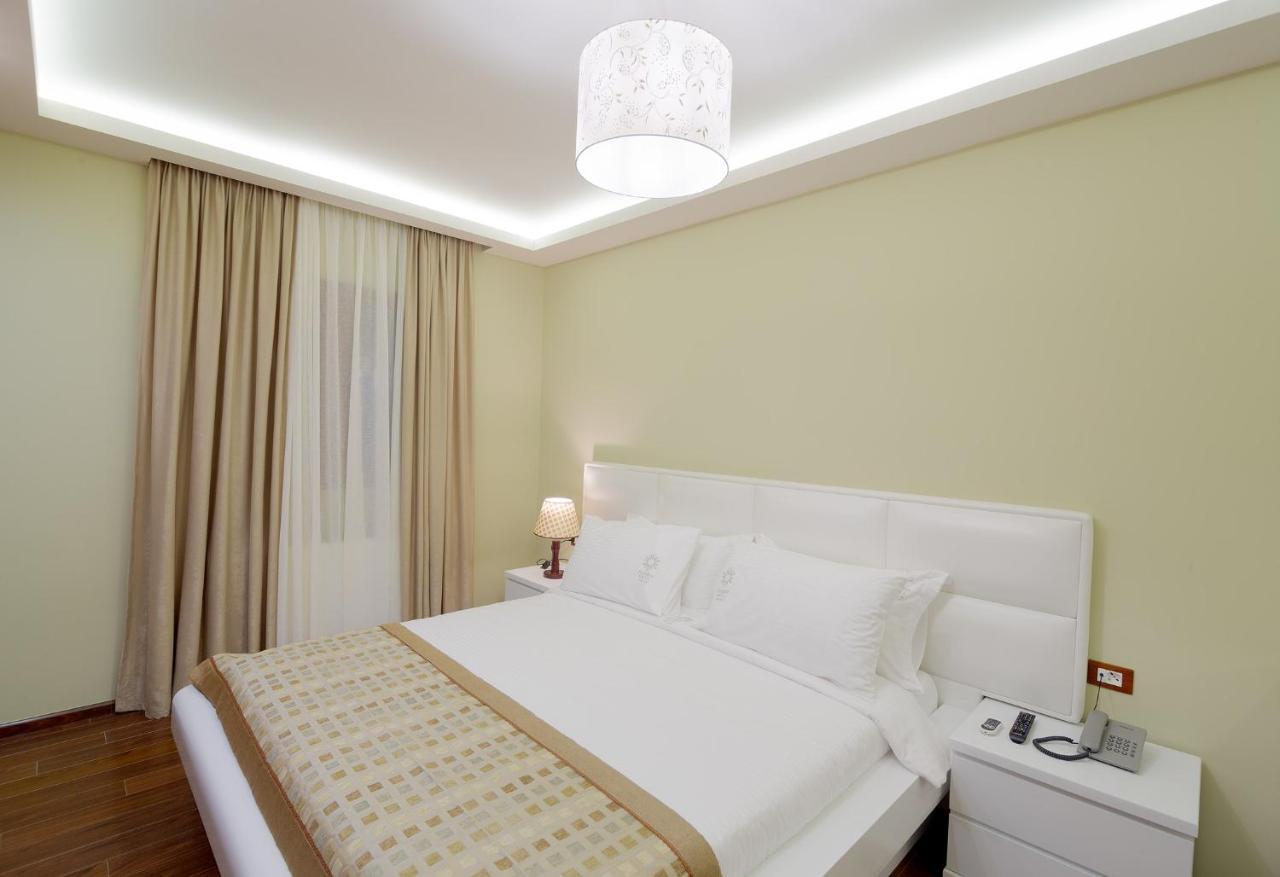 Casta Diva Hotel Korce Exterior photo