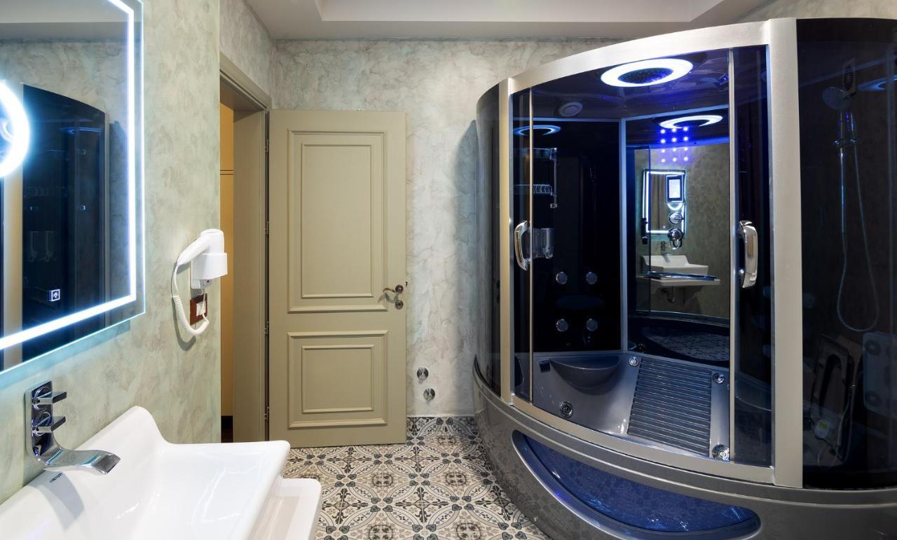 Casta Diva Hotel Korce Exterior photo